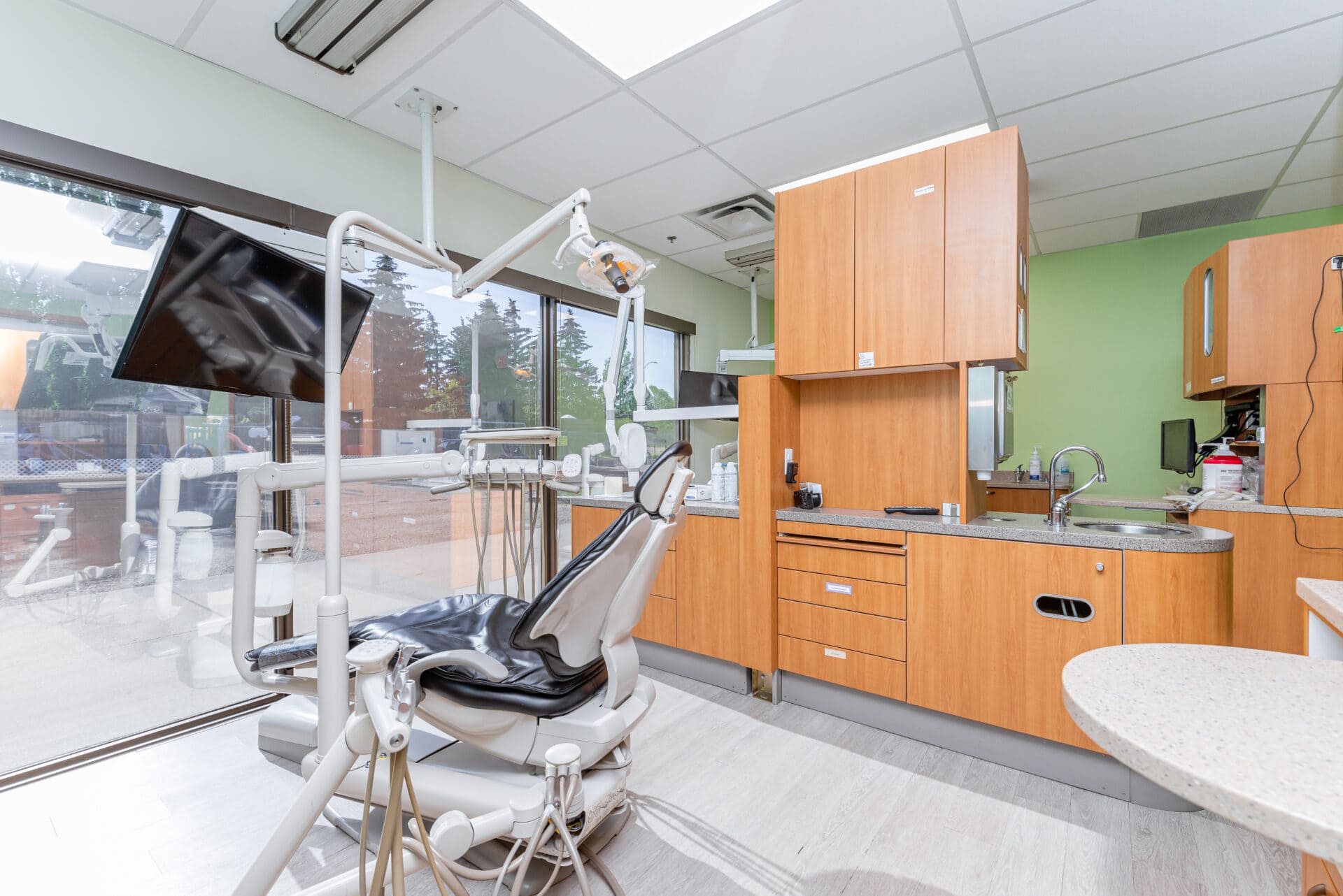 treatment room of Lessard Dental
